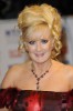 Celebrities lend support to hero troops
