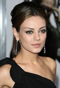 Mila Kunis: Online dating makes sense 
