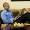 Online daters 'need to stand out from the crowd'